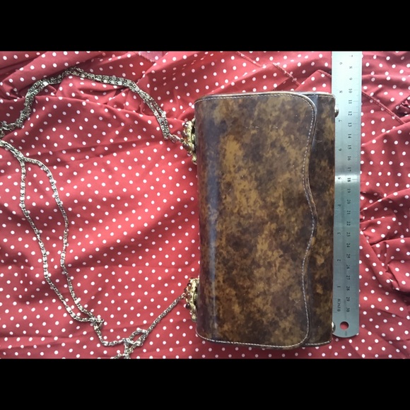 Vintage purse w/turtle detail - Picture 8 of 15